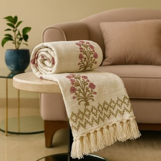 Handwoven Cotton Throw Blanket with Tassels-Aaroha Living