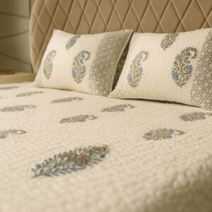 White cotton quilted bedcover-Aaroha Living