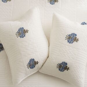 White cotton quilted bedcover with digital print-Aaroha Living