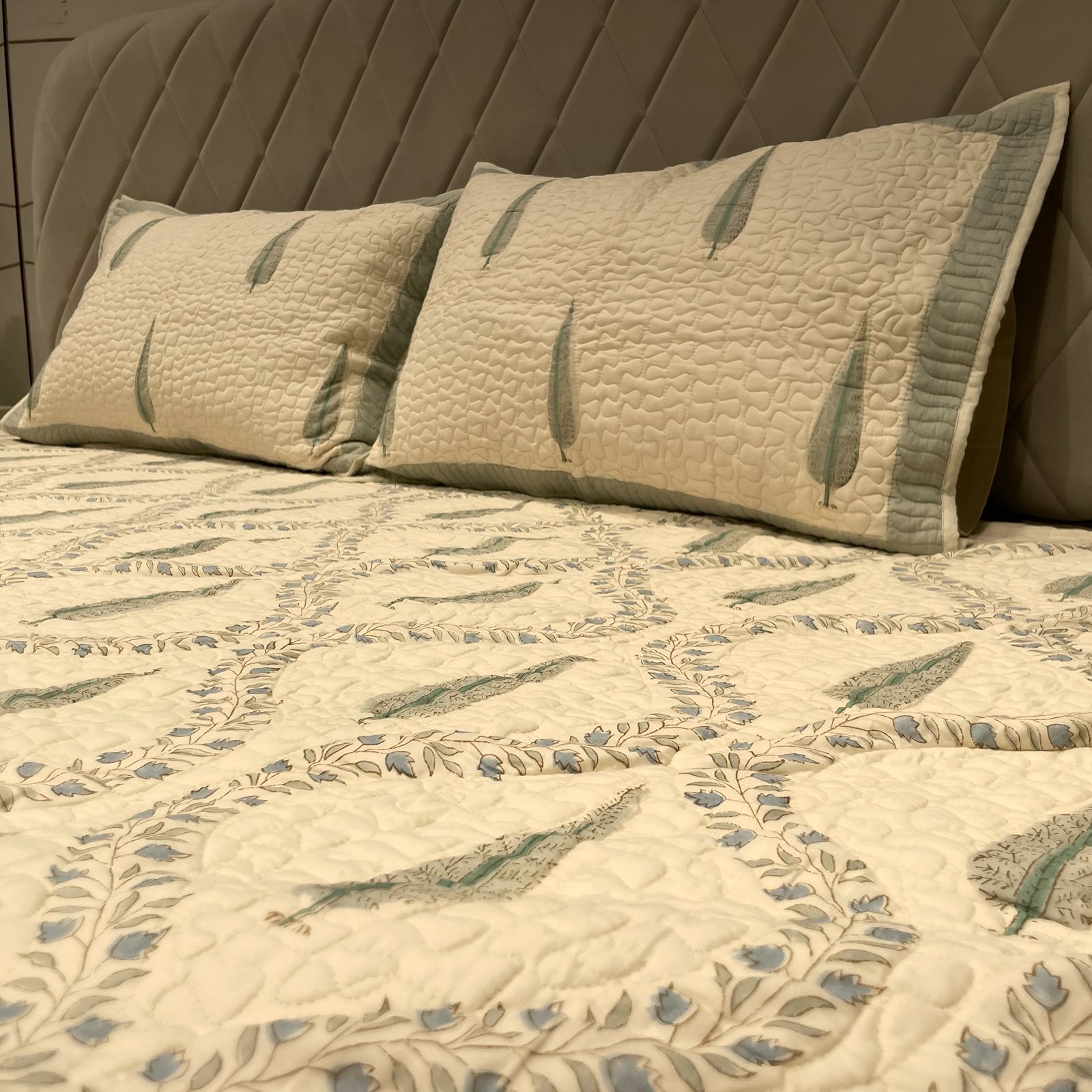 White cotton quilted bedcover-Aaroha Living