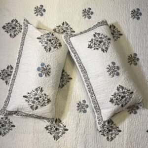 Cotton Quilted Bedcover with Floral Print-Aaroha Living